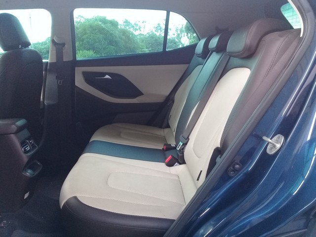 aa2fd67c-f6dc-4368-92d3-8d267e655e65