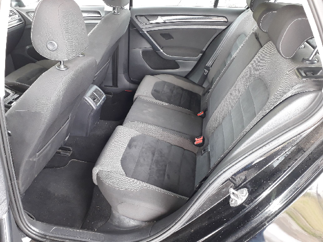 1018438b-50dc-4d95-a595-5b4762810c45