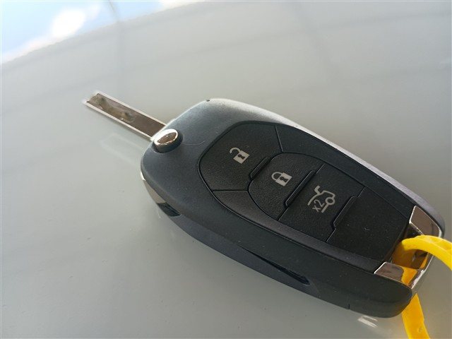 e0a3ea26-0446-4f76-8c7c-b0ca506f4c1c