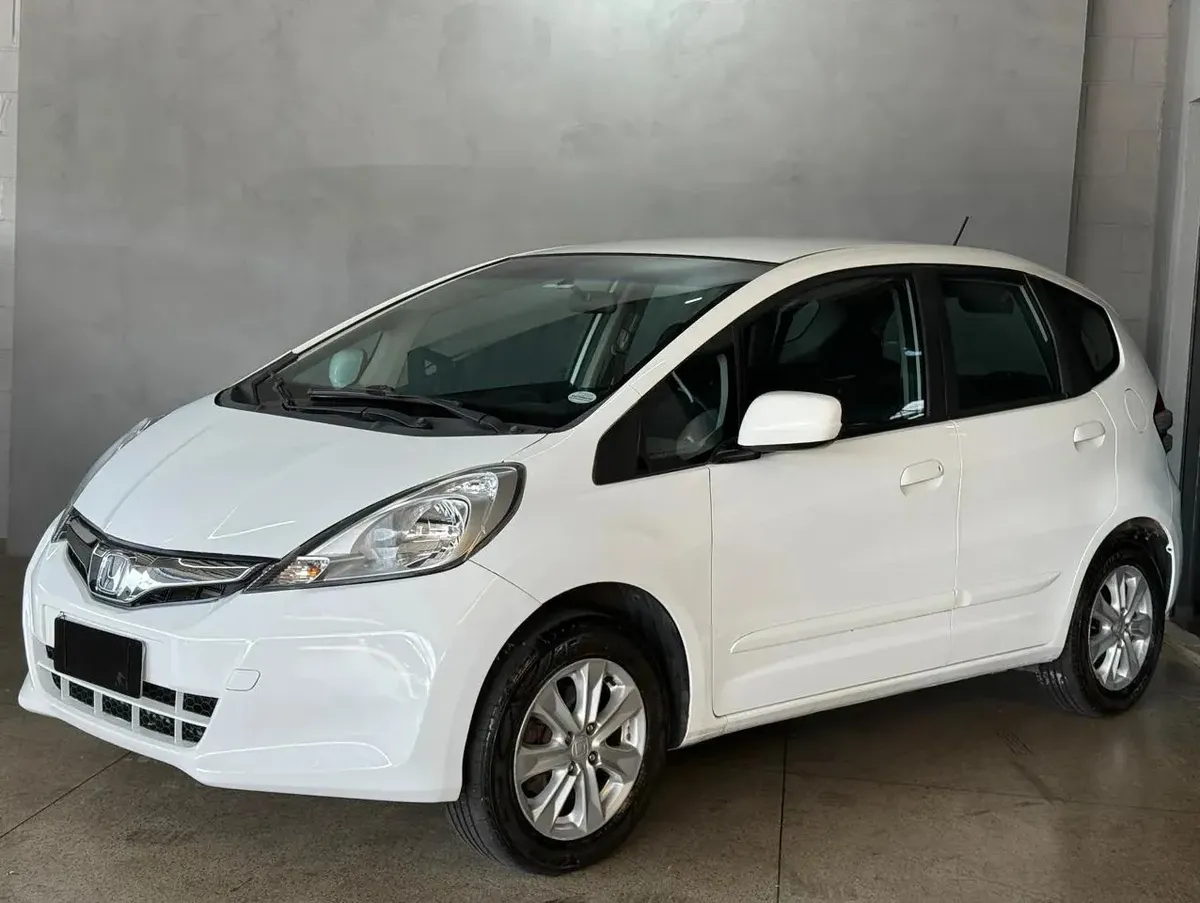 D_NQ_NP_2X_809315-MLB106966924718_022026-F-honda-fit-14-lx-flex-aut-5p